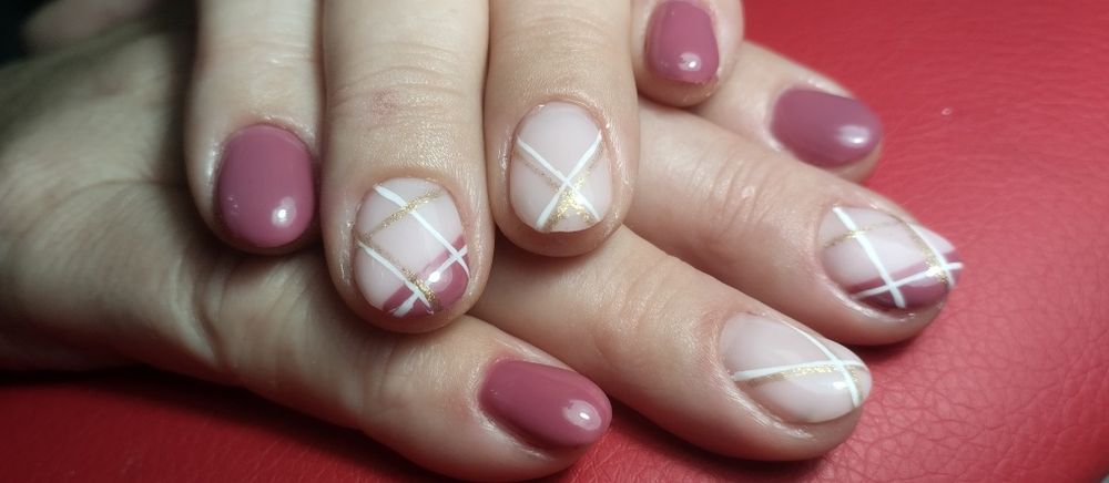 Манікюр.Педикюр.Нарощування нігтів