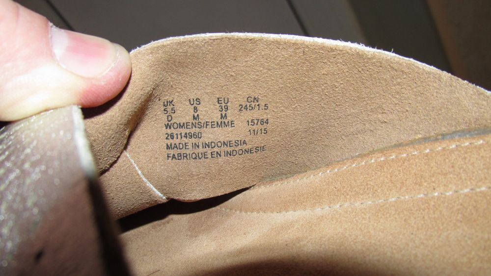 Шлепки,сланцы Clarks 39 размера, стелька 25.5см оригинал кожа