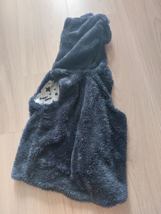 Ciepła miła kamizelka z kapturem bezrękawnik 86 cm