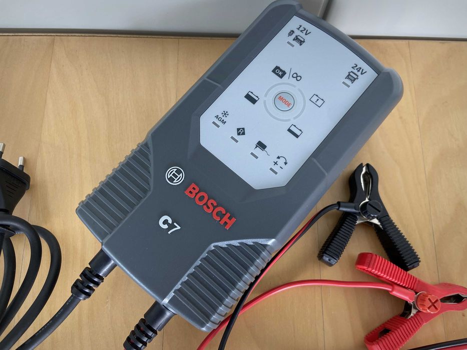 Ładowarka prostownik BOSCH C7 PrawieNowa 12/24V TopowyMode
