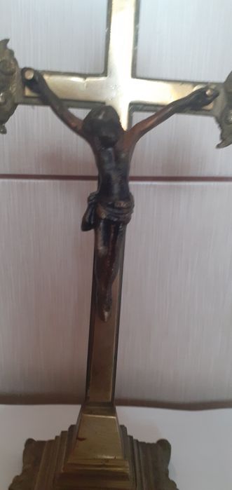 Настольный крест