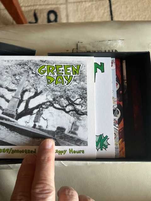 Green Day The Studio Albums 1990-2009 8 CDs Odivelas • OLX.pt
