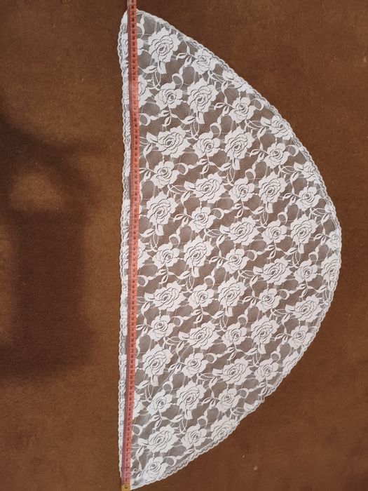 Mantylka, chusta koronkowa biała