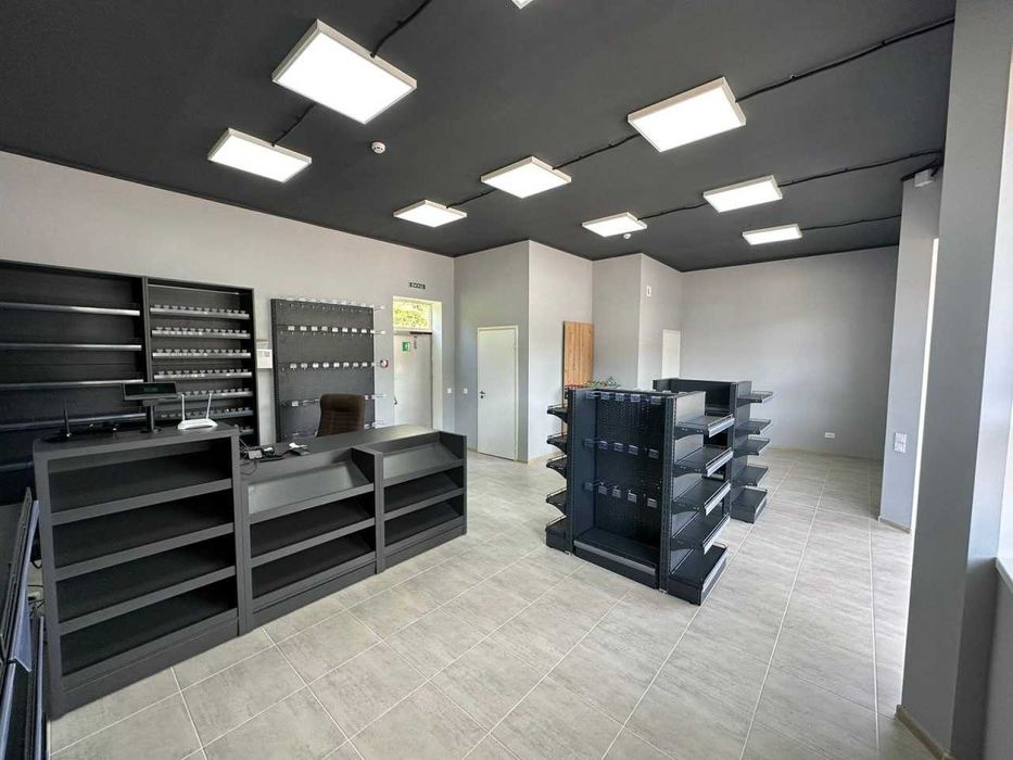 Торгове обладнання для магазину. Стелажі, холодильники, касові бокси