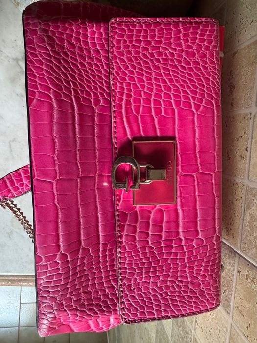 Mala Guess elegante Rosa