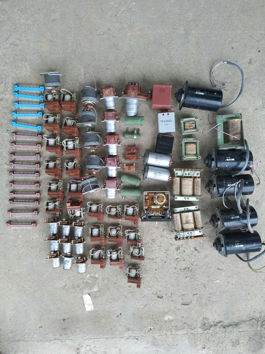 Двигун Д-25г 5 шт, ДГ-1ТВ 2 ШТ, мікроперемикачі, контактори, та інше