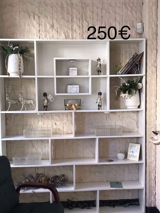 Estante lacada a branco 2,10mt x 1,70mt