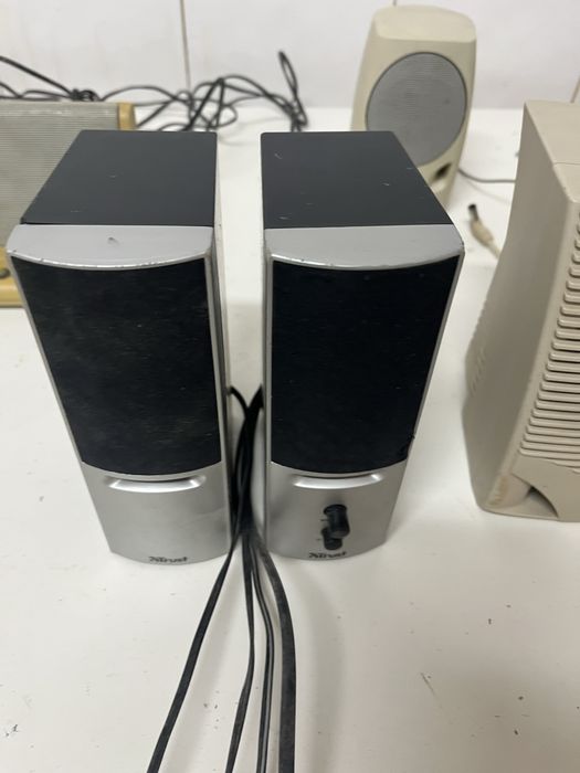 Conjunto de 11 colunas de som para pc