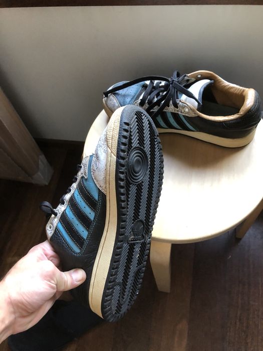 Sapatilhas adidas tamanho 42