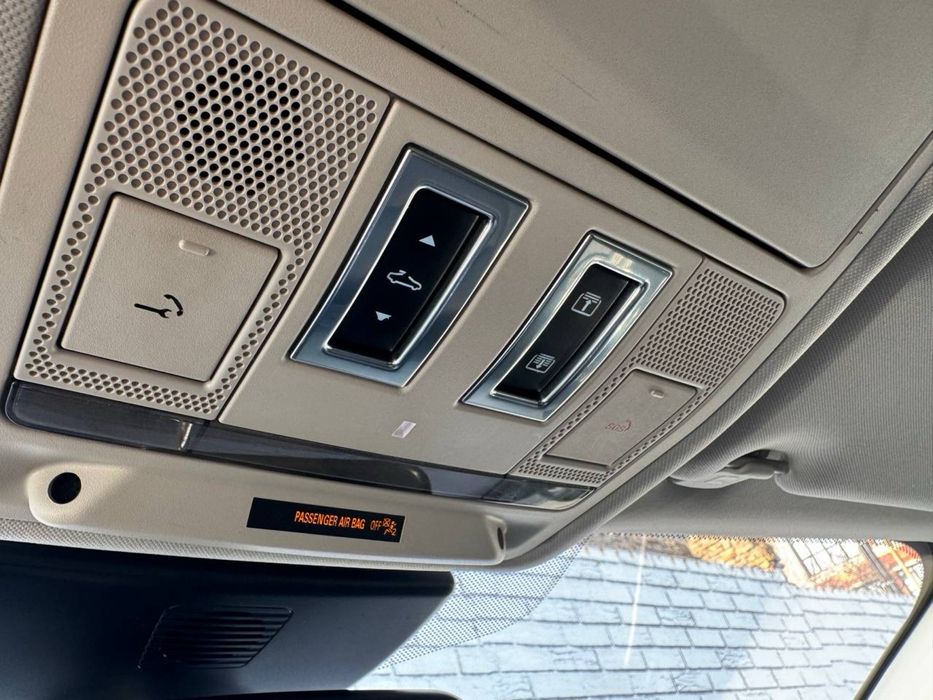 Jaguar XF-35t AWD Car Invest Ukraine Лізинг