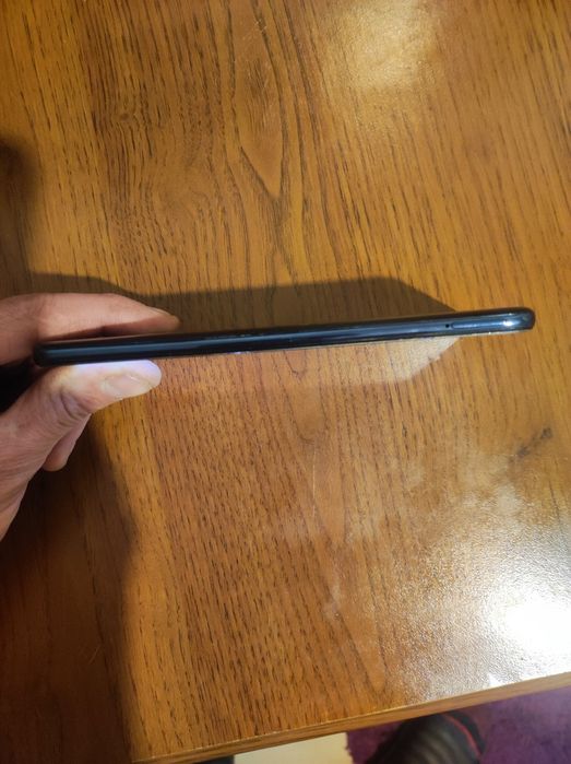 Продам телефон samsung a30s