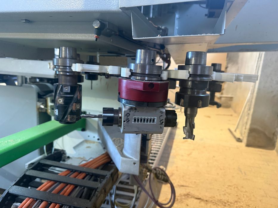 Centrum  Obróbcze CNC BIESSE ROVER A 3.30 4 Osie