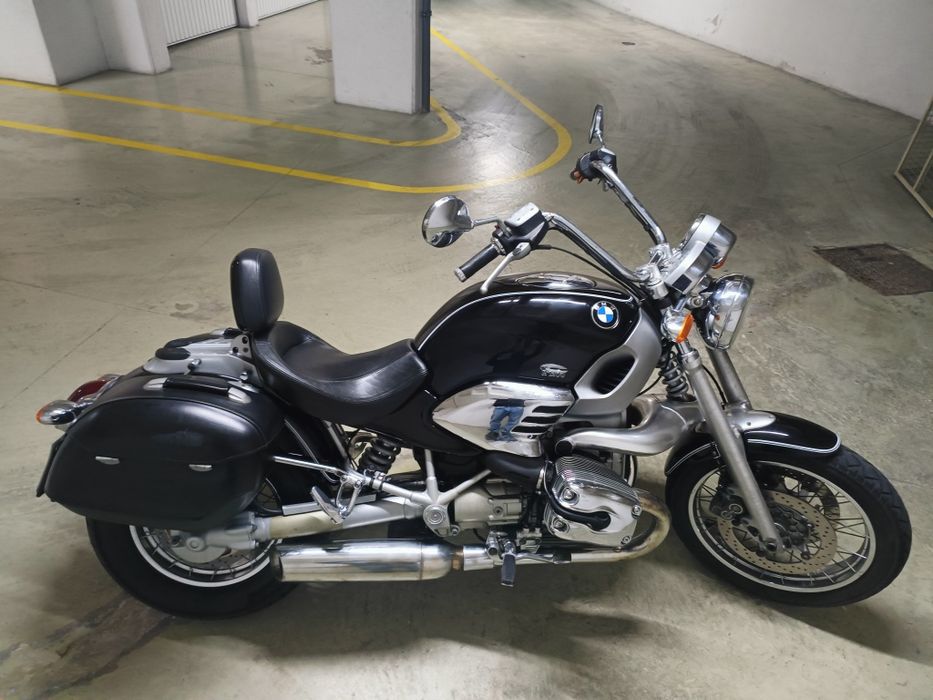 BMW R1200C James Bond