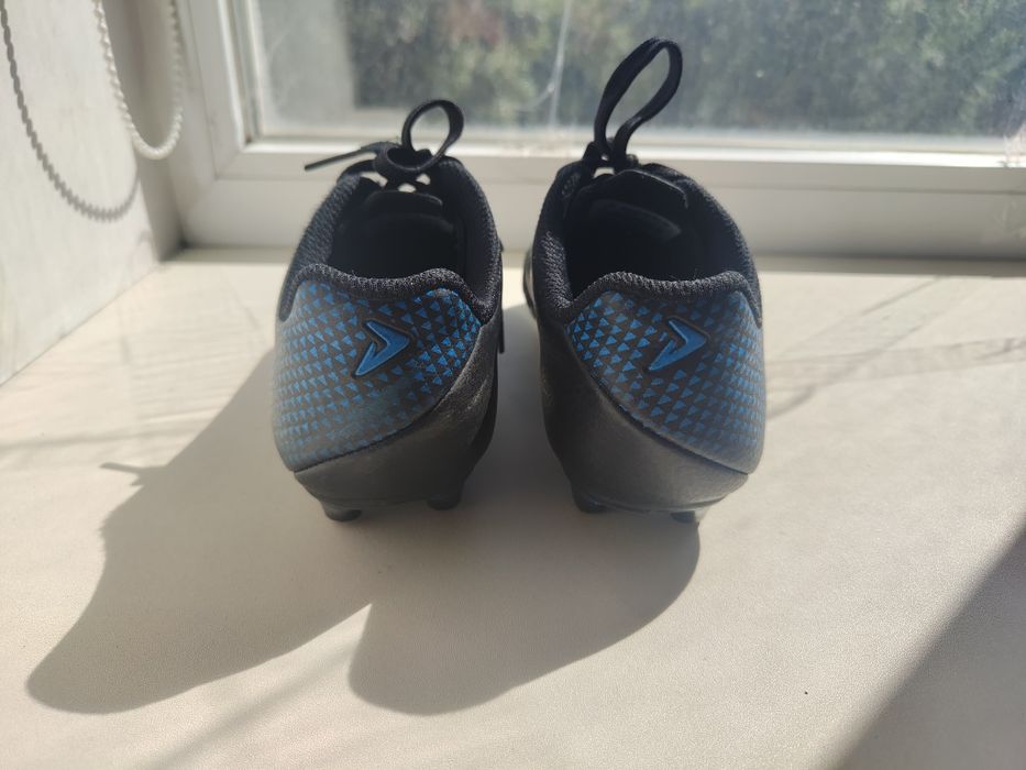 Бутсы футбольные Demix