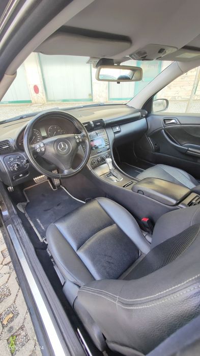 Mercedes C220 Sport Coupé 2.2 CDI 150 CV Nacional – 2004