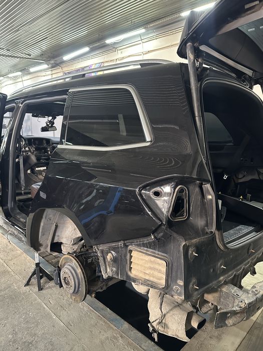 Задня ліва права четверть мерседес gl166