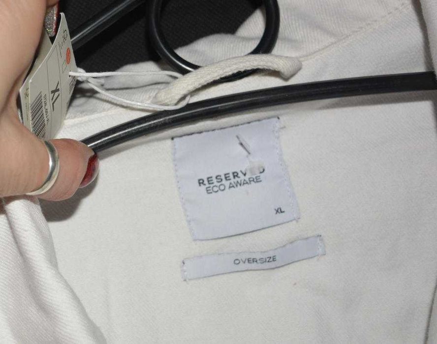 Jeansowa katana z dziurami Reserved XL oversize