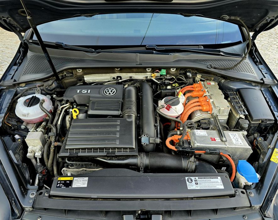 VW GOLF VII GTE 1.4 TSI Híbrido Plug-in