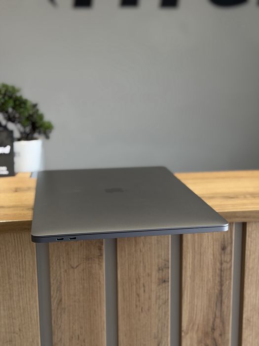 MacBook Pro 16 2019 i9/16/512Gb • Гарантія