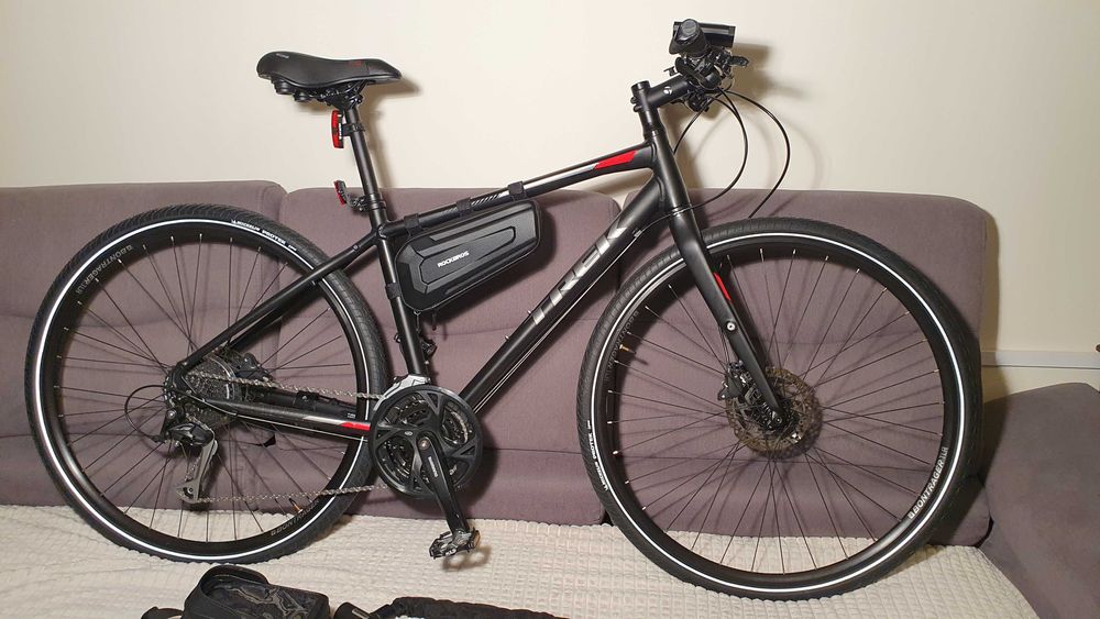 Trek FX 3 Disc stan 5/5 rower kupiony za 4500zł + doinwestowany 1245zł