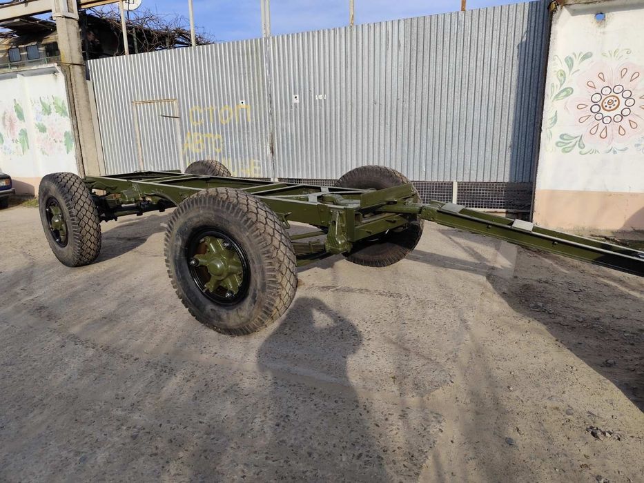 Причіп шасі платформа електростанції встановлення МАЗ.