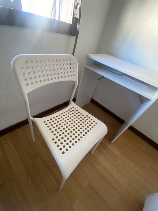 Secretária + cadeira