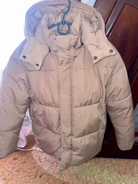 Пуховик, куртка для дівчинки.