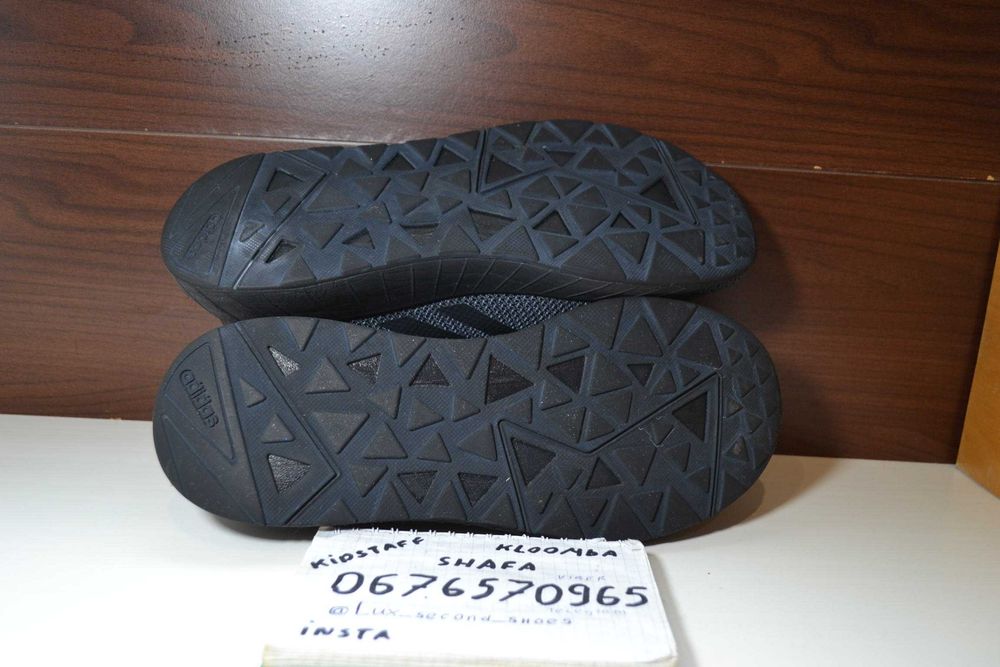 adidas questar 44р кроссовки оригинал