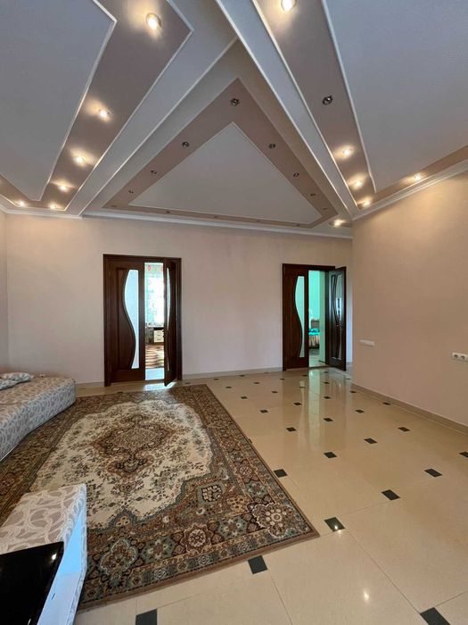 Продаж маєтку в парковій зоні