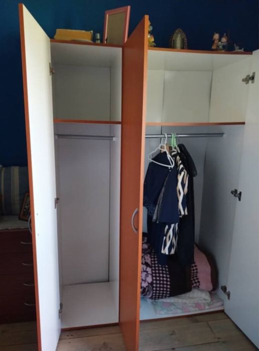 Roupeiro de 3 portas