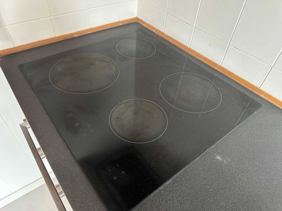 Placa vitrocerâmica IKEA