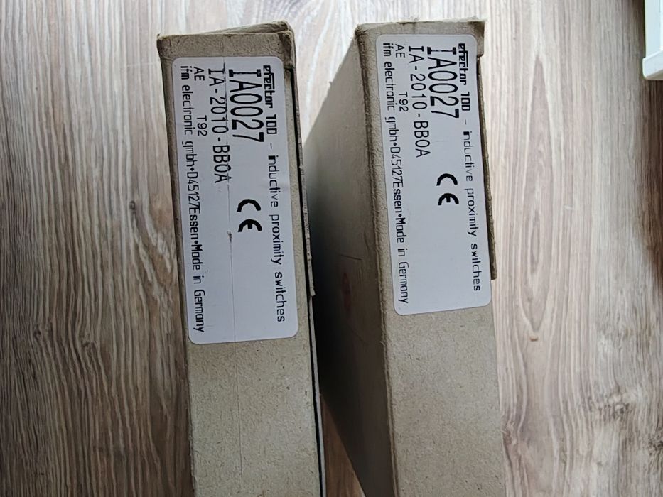 Czujnik indukcyjny
IA0027
IA-2010-BBOA