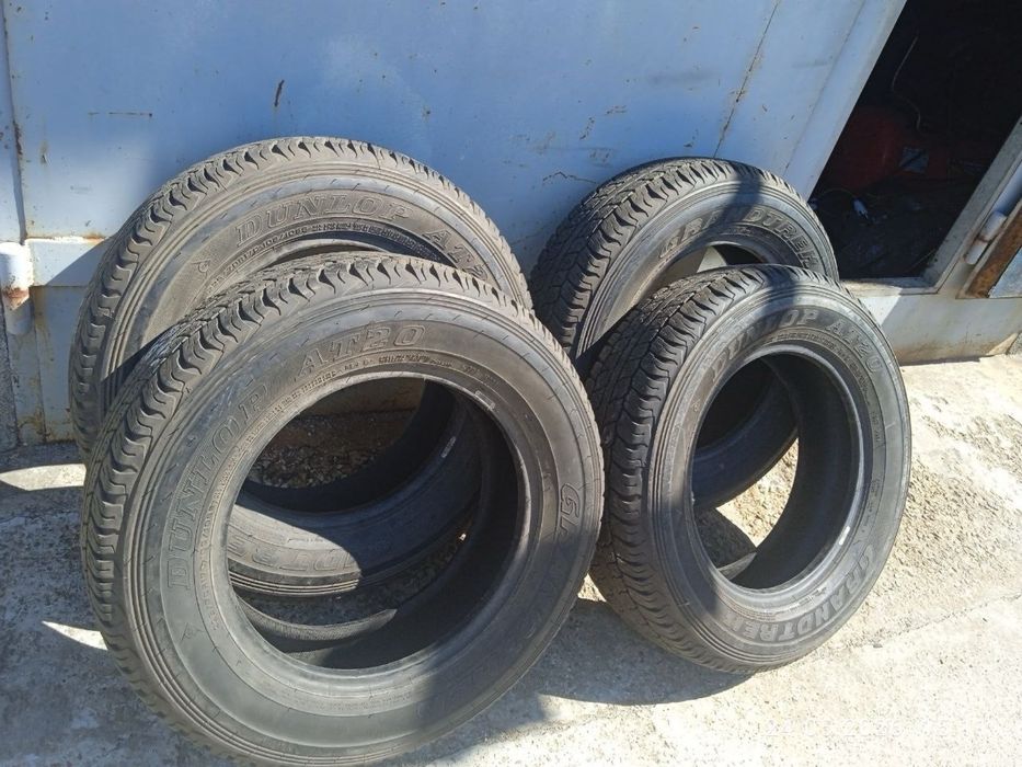 Всесезонна резина Dunlop  225/70 R17C