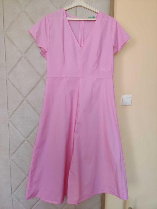 Sprzedam sukienkę Benetton, rozmiar M