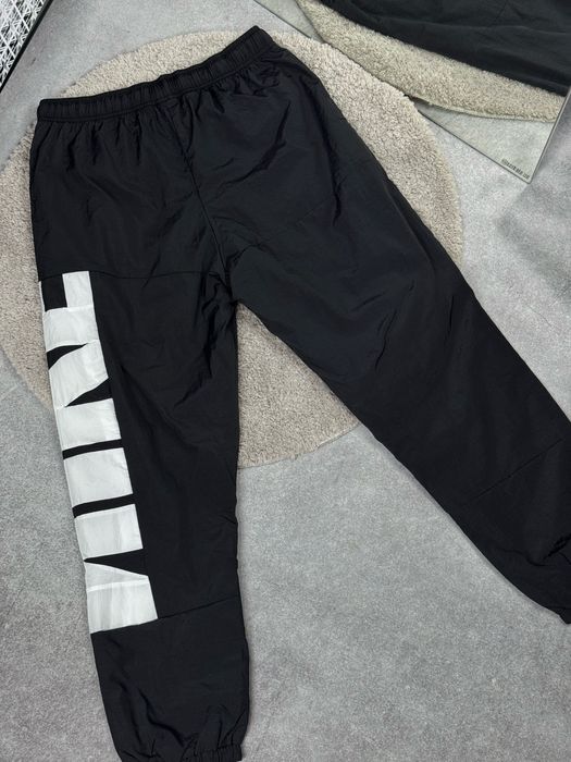 ТОП! В наявності нейлонові штани від Nike Big Logo. ДРОП/ОПТ