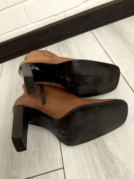 Шкіряні ботінки