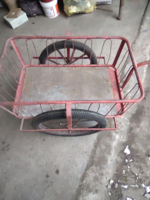 Przyczepka  rdo roweru ,  traktorka, również ręczna ( posiada stopkę)