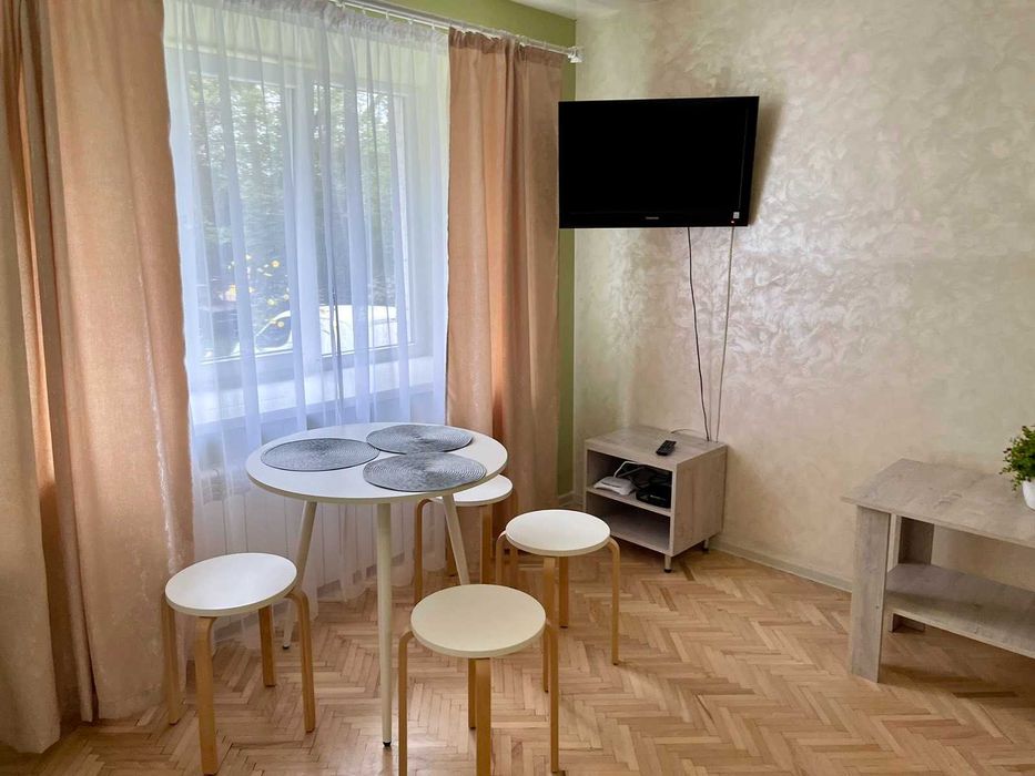 ЦЕНТР 2-кім квартира. вул Руська + Звітні документи