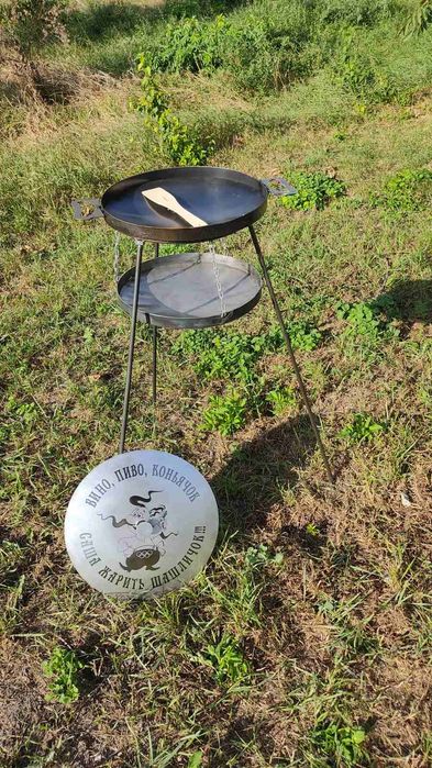 Сковорідка із диска борони. СКОВОРОДА 40см + борт 3 см + ручки +ніжки