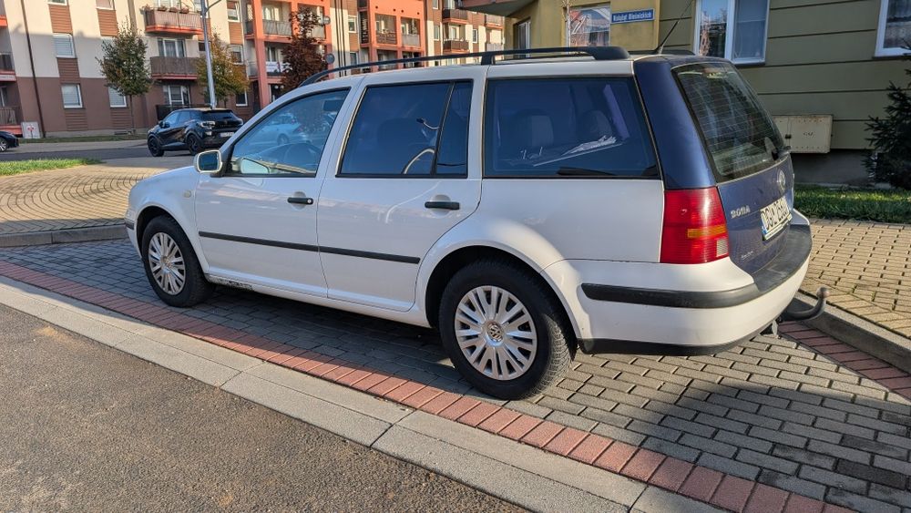 Sprzedam Tanio Sprawnego VW Golfa 4 kombi