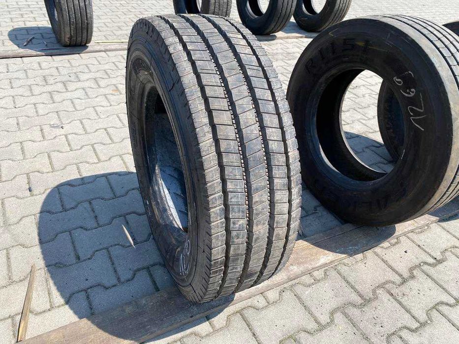 Opona używana ciężarowa prowadząca 245/70R17.5 MICHELIN XZE2 100% Bieżnika
