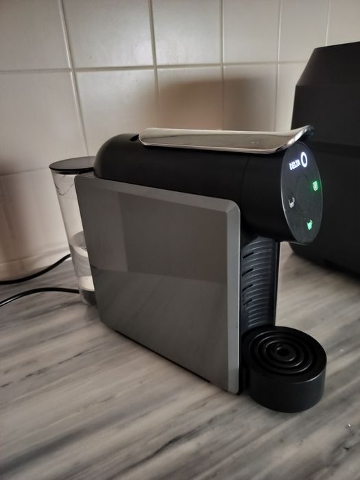 Máquina de café delta em ótimo estado