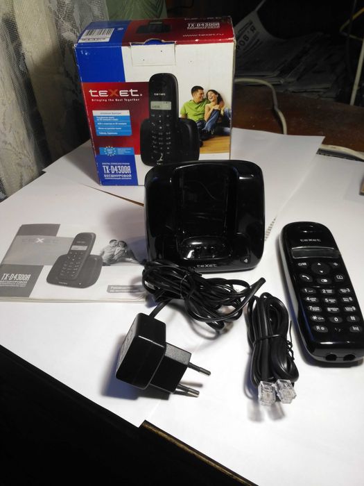 Безпровідний телефонний апарат Texet TX-D4300A.