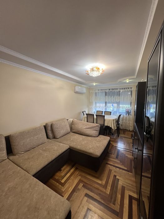 Продаж виликої квартири,Духновича.