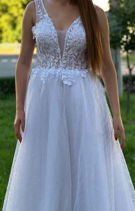 Продам весільну сукню