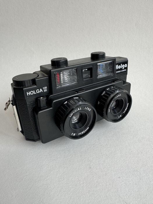 Фотоапарат Holga 120 stereo 3D. Середній формат