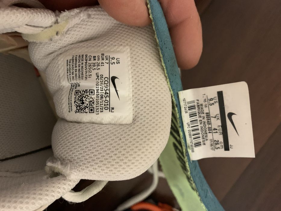 Nike кросовки 41р 26-26,5 см Karrimor
