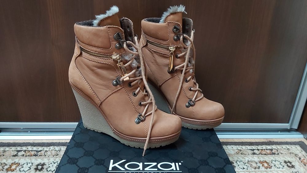 Zimowe buty na koturnie Kazar
