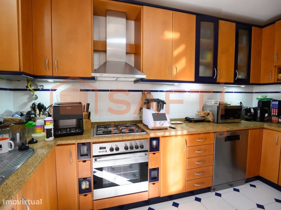 T2+1 Duplex No Centro De Oliveira De Azeméis