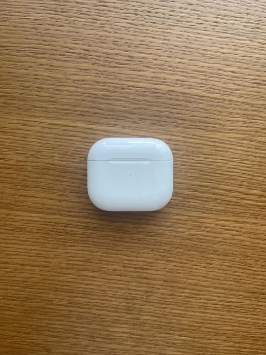 airpods 3 кейс оригінал б/у